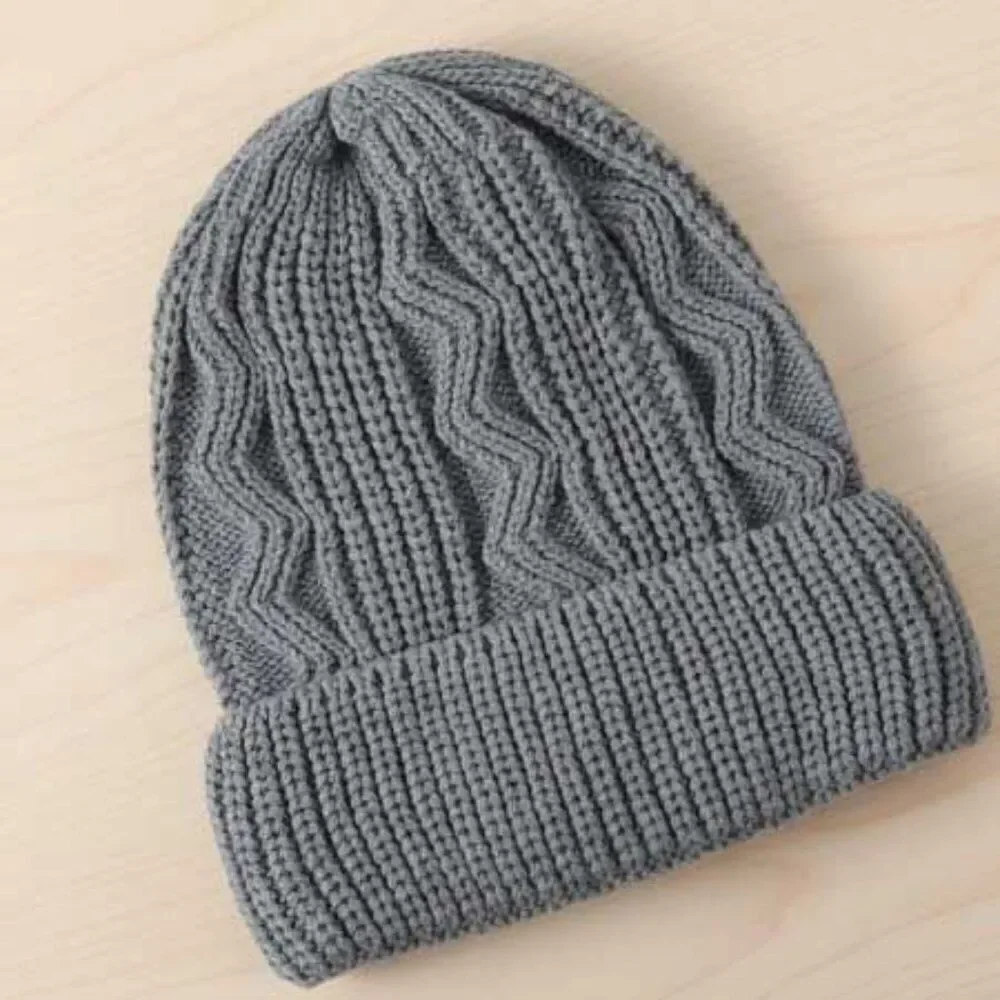 Ladies Grey Stylish Winter Hat
